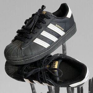 Toddler Adidas Superstar sneakers